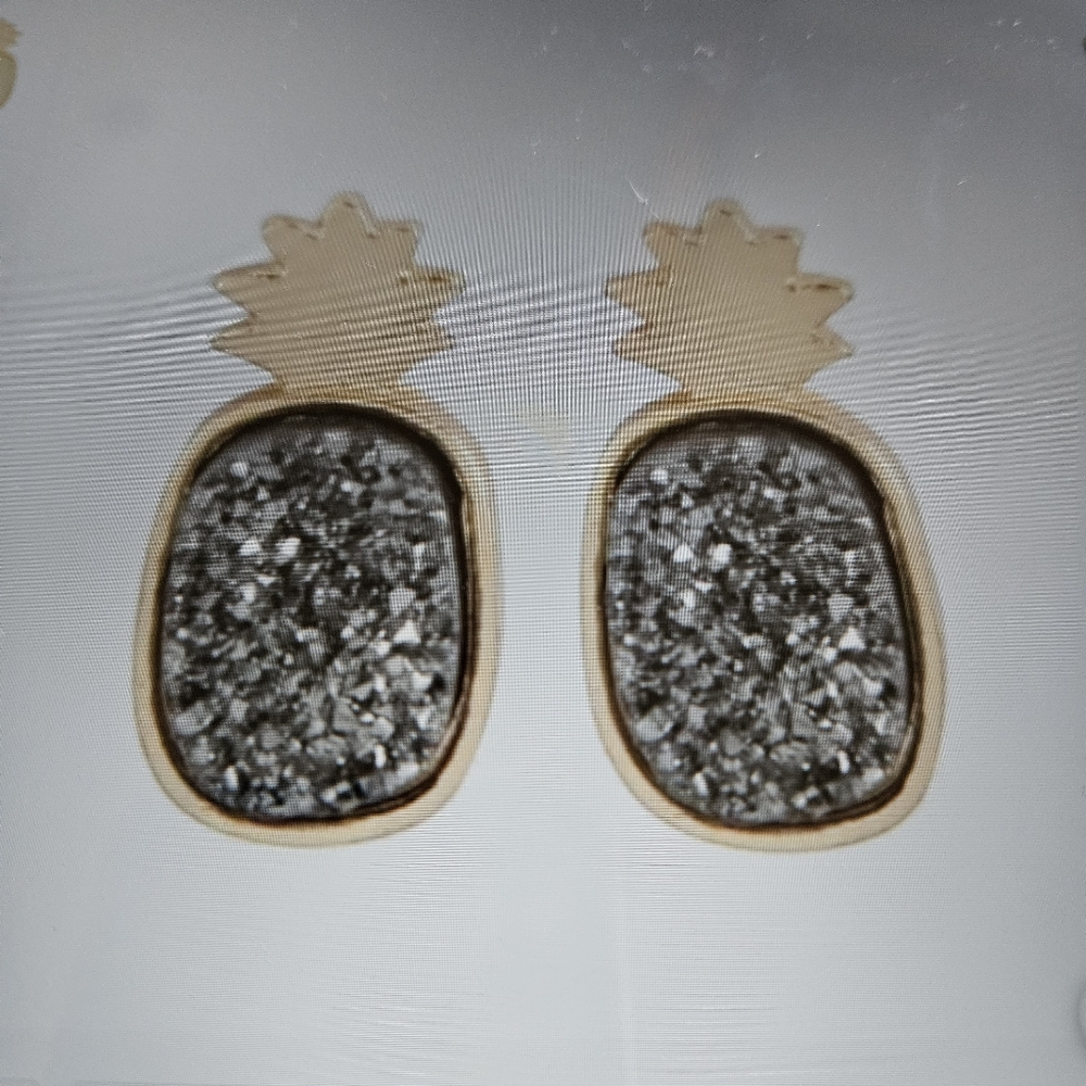 A Girl Thing Pineapple Earrings - Gold and Silver